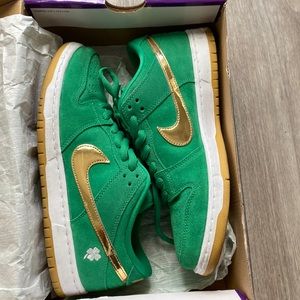 Nike SB Dunk “LuckY ChArm”